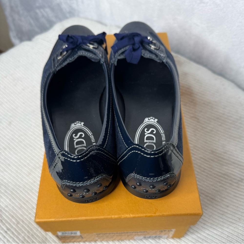 Tod's Navy Blue Patent Leather Bow Ballet Flats